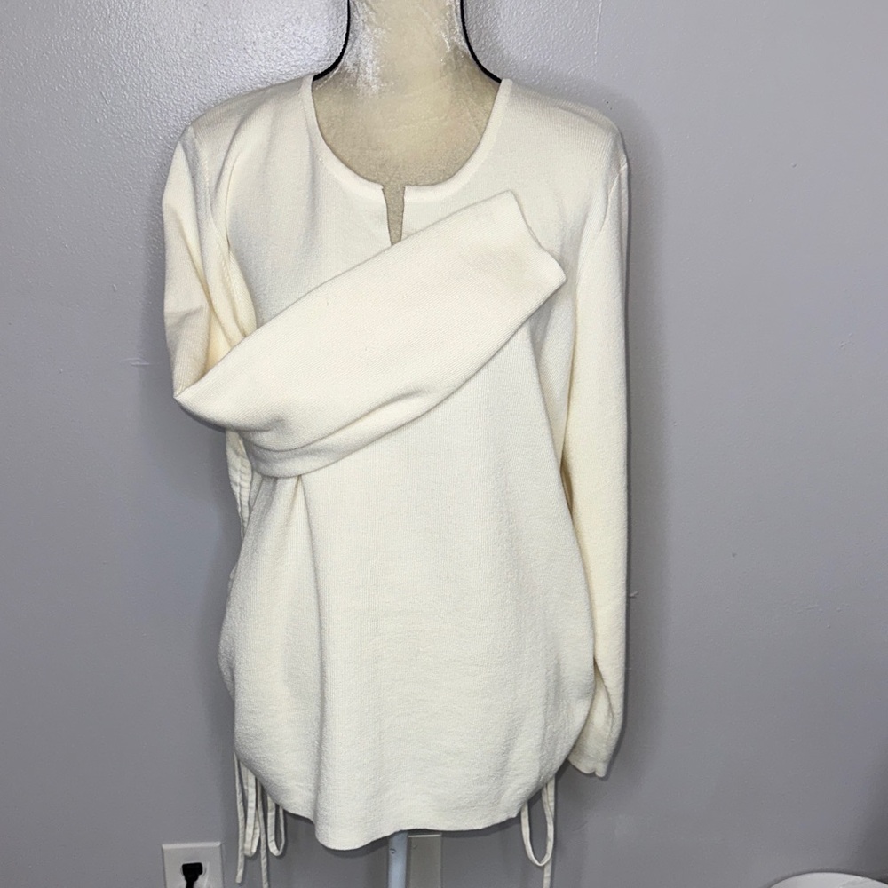 SHEIN Cream Sweatshirt with Unique Design